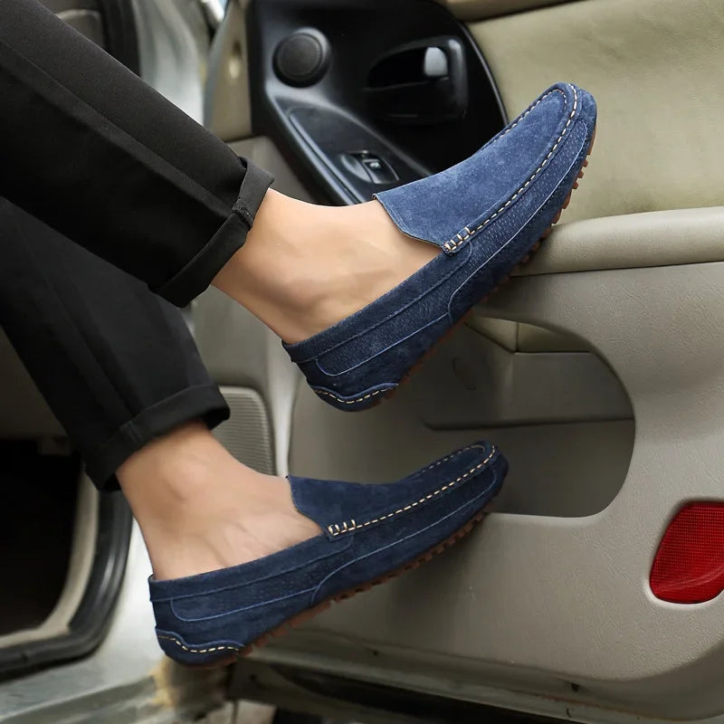 Mocassins masculinos de couro de camurça de luxo 2024 sapatos casuais para homens sapatos de barco feitos à mão sapatos de condução slipon mocassins masculinos zapatos