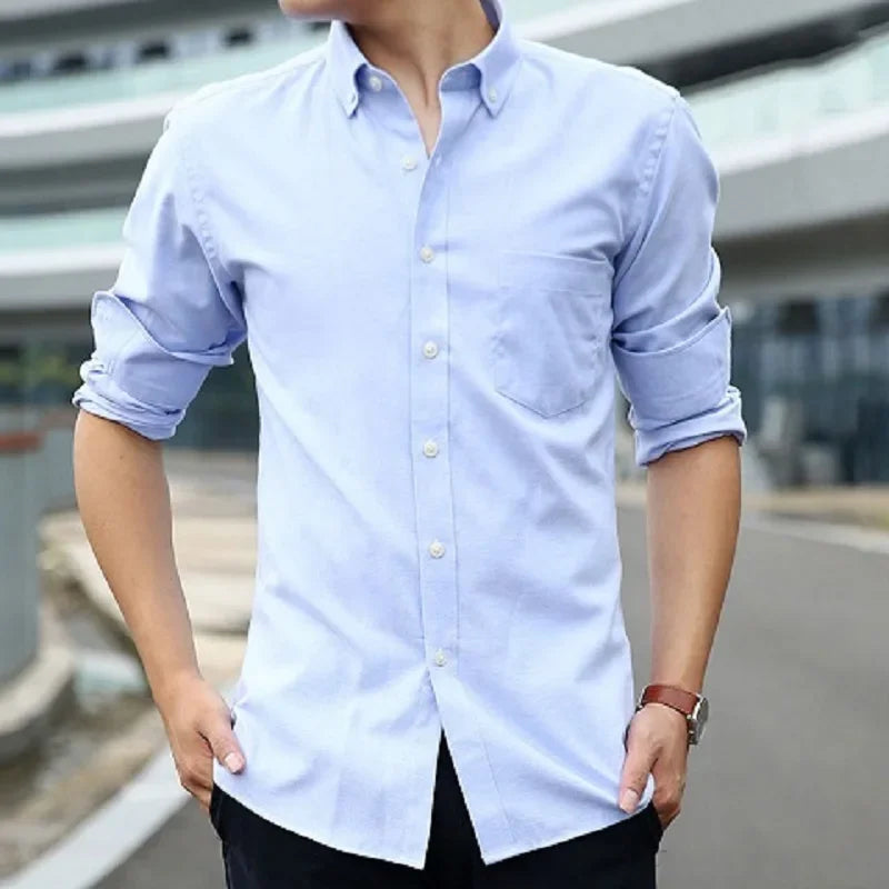 Clássico ajuste algodão completo camisas casuais para homem cor sólida manga longa camisa simples bolso único topo macio fino ajuste roupas formais
