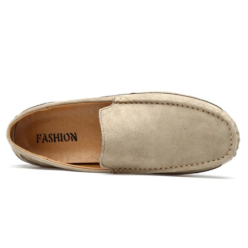 Mocassins masculinos de couro de camurça de luxo 2024 sapatos casuais para homens sapatos de barco feitos à mão sapatos de condução slipon mocassins masculinos zapatos