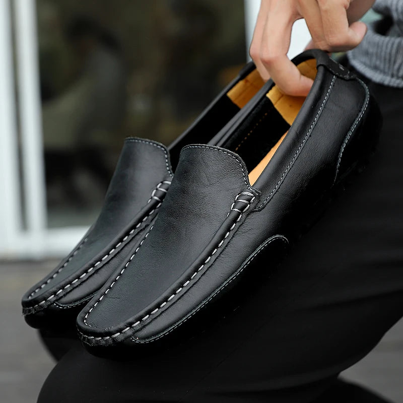 Mocasines respiráveis de couro genuíno mocassins casuais sapatos de couro para homens deslizamento em formal italiano condução plana chaussure homme