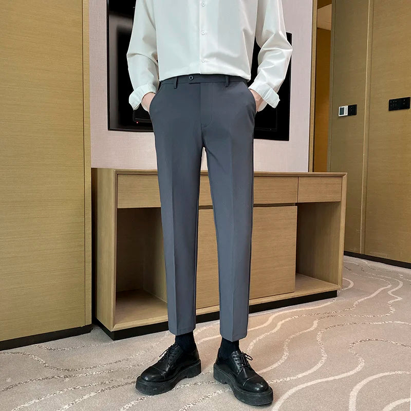 Calças Casuais Brancas Finas para Homens Verão 2025 Novas Calças de Negócios em Nove Peças com Botões Laterais Estilo Slim co...