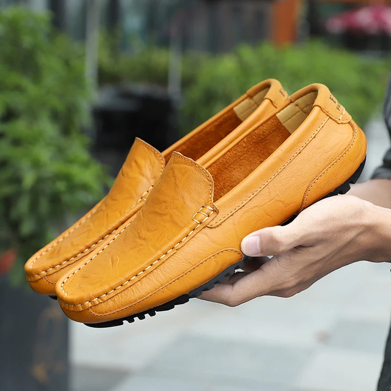 Mocasines respiráveis de couro genuíno mocassins casuais sapatos de couro para homens deslizamento em formal italiano condução plana chaussure homme