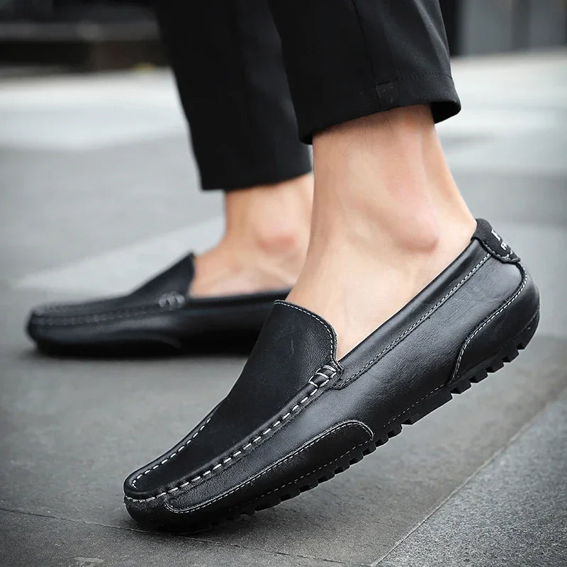 Mocasines respiráveis de couro genuíno mocassins casuais sapatos de couro para homens deslizamento em formal italiano condução plana chaussure homme