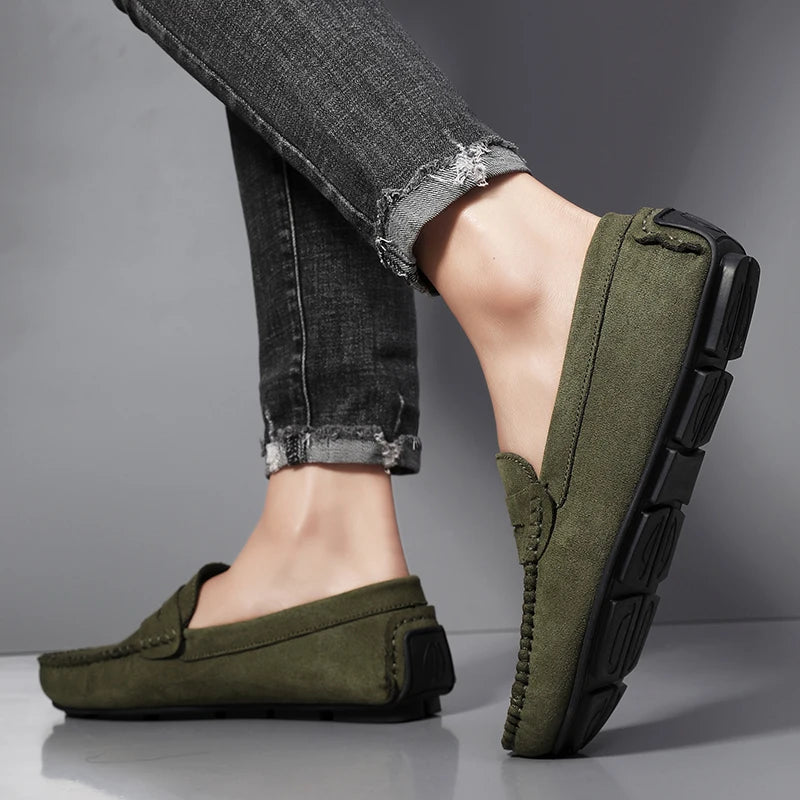 Moda camurça homens sapatos casuais de couro respirável mocassins deslizamento em sapatos de condução masculinos marca de luxo sapatos de barco confortáveis