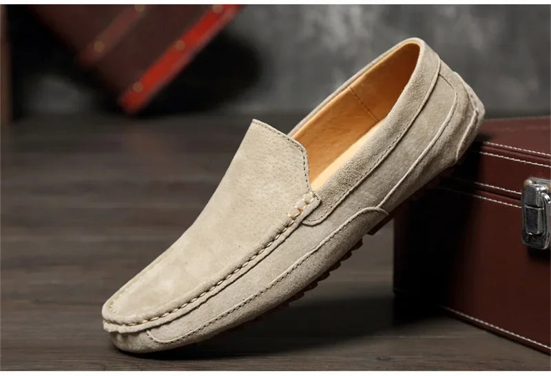 Mocassins masculinos de couro de camurça de luxo 2024 sapatos casuais para homens sapatos de barco feitos à mão sapatos de condução slipon mocassins masculinos zapatos