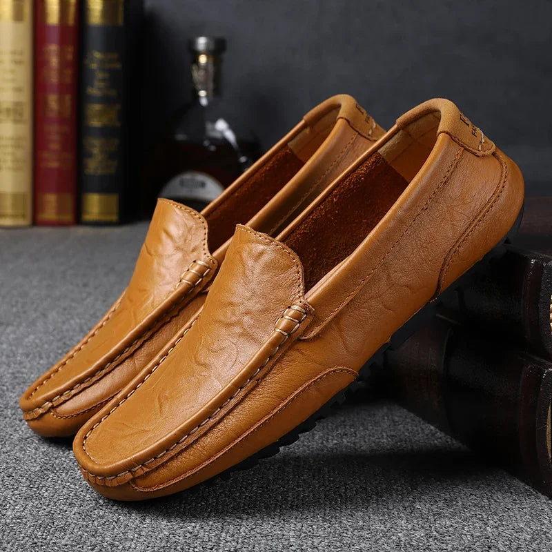 Mocasines respiráveis de couro genuíno mocassins casuais sapatos de couro para homens deslizamento em formal italiano condução plana chaussure homme
