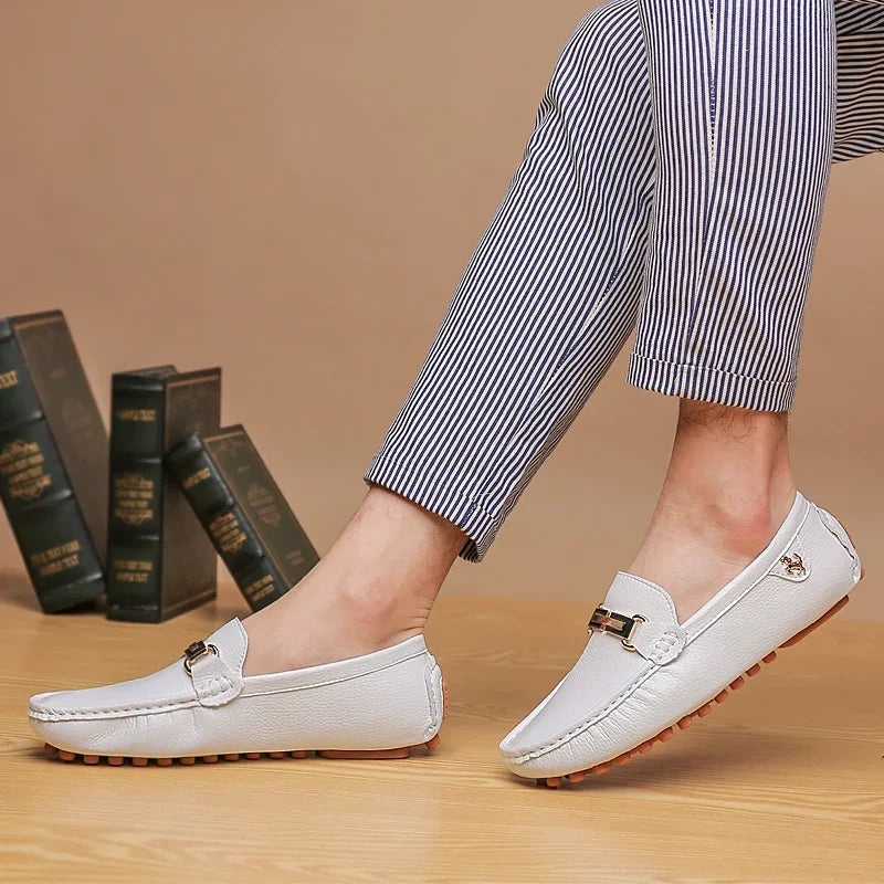 Yrzl sapatos masculinos feitos à mão mocassins de couro pu casuais para dirigir sapatos slip-on de luxo confortáveis mocassins brancos para homens