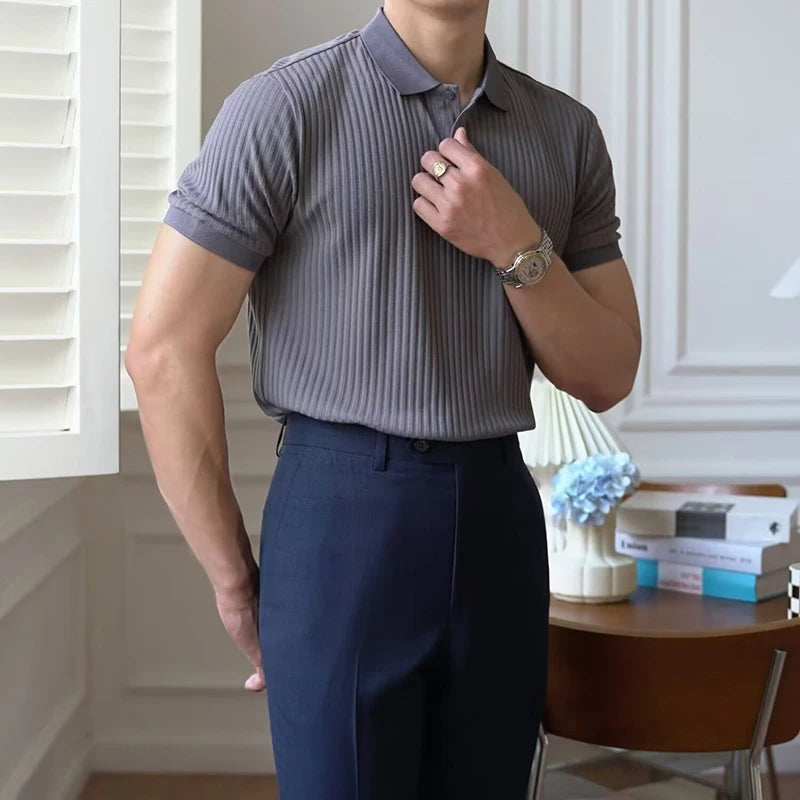 Camisa polo masculina de malha listrada vertical verão novo fino cor sólida respirável gola virada para baixo negócios manga curta polo topos