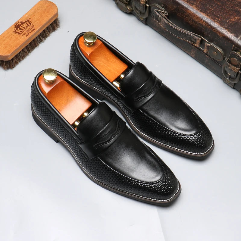 Sapatos de negócios casuais masculinos clássico estilo britânico mocassins mocassins moda festa casamento apartamentos para homem