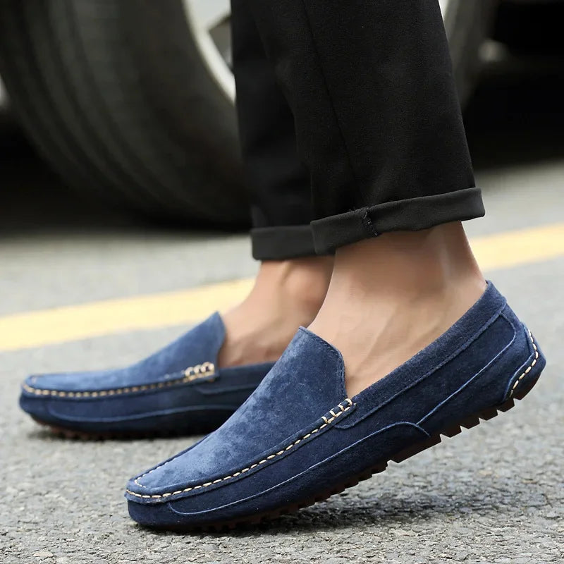 Mocassins masculinos de couro de camurça de luxo 2024 sapatos casuais para homens sapatos de barco feitos à mão sapatos de condução slipon mocassins masculinos zapatos
