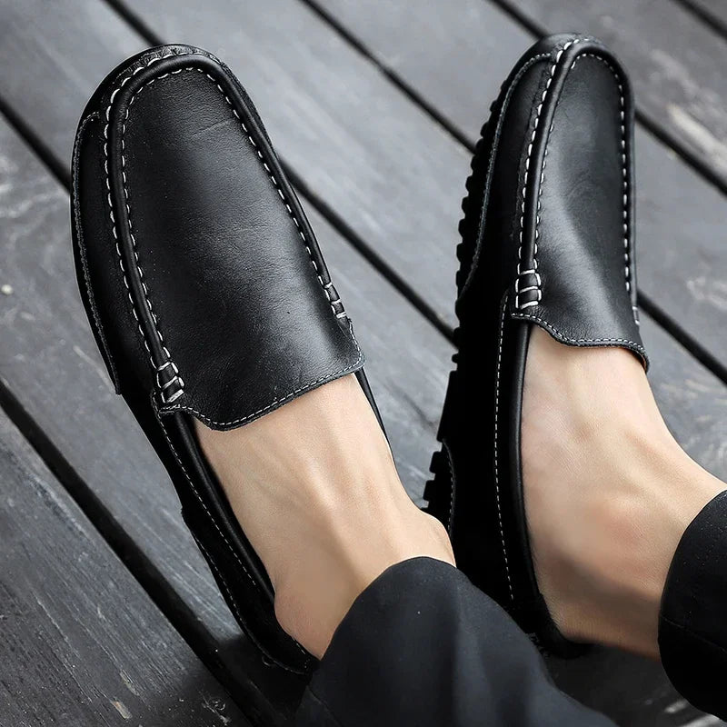 Mocasines respiráveis de couro genuíno mocassins casuais sapatos de couro para homens deslizamento em formal italiano condução plana chaussure homme