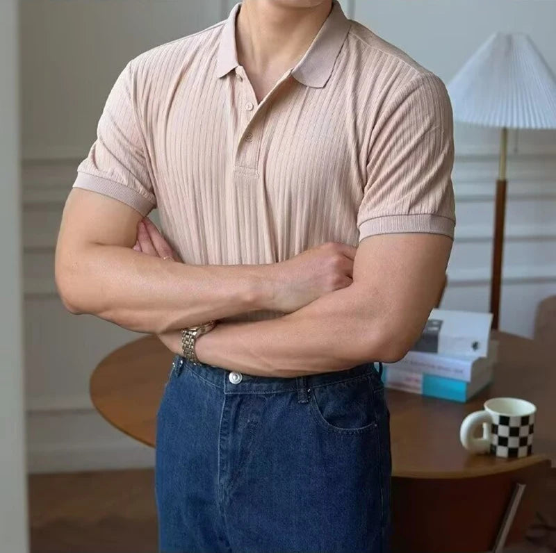 Camisa polo masculina de malha listrada vertical verão novo fino cor sólida respirável gola virada para baixo negócios manga curta polo topos